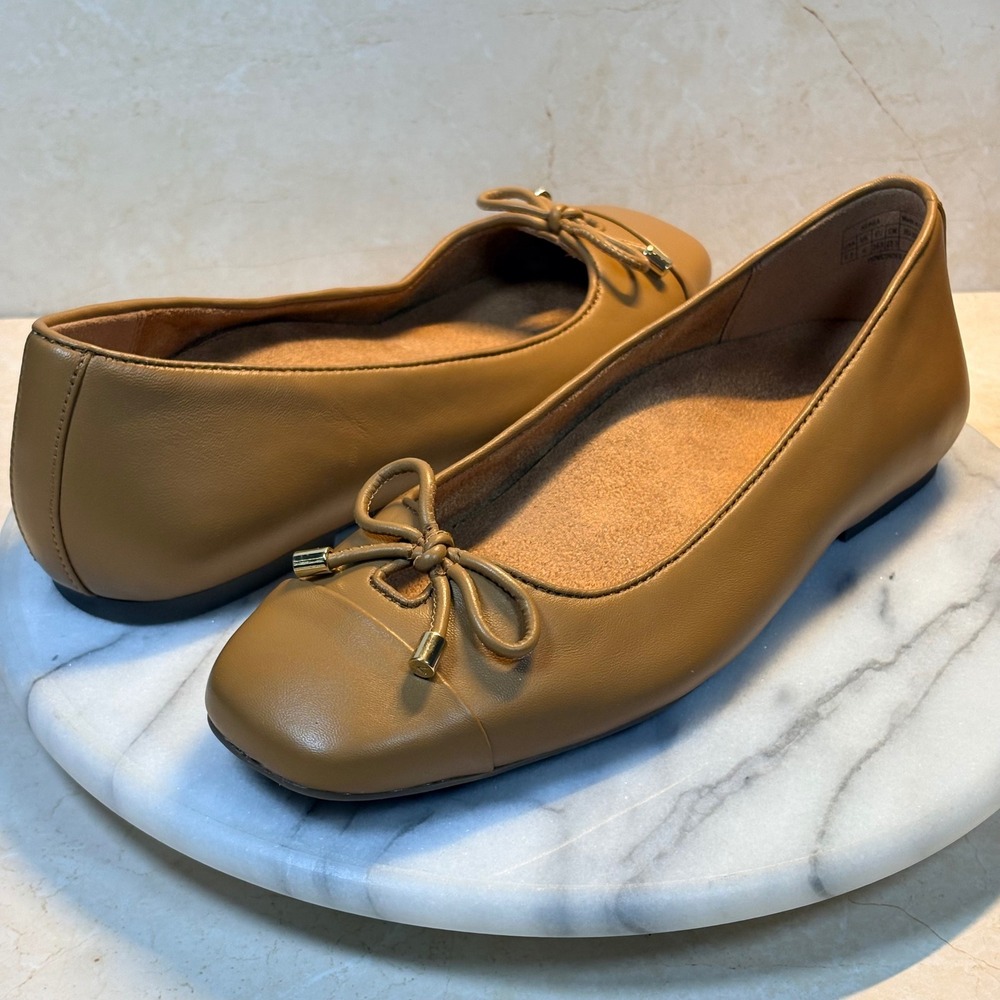 Vionic Brown Leather Flats with Bow Accent